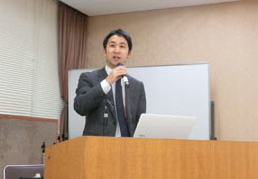 【写真】佐藤氏の模講演様