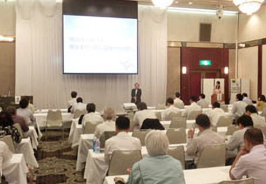 【写真】講演会の様子