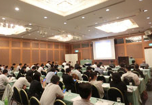 【写真】 講演会の様子