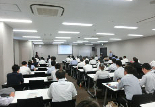 【写真】 講演会の様子