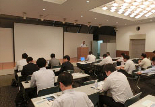 【写真】 講演会の様子