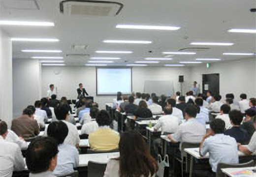 【写真】 講演会の様子